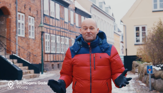 Søren Pape viser stolt Viborg frem