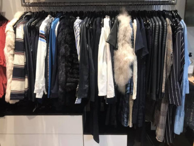 SHOP AMOK HOS HOFF & CO. 
