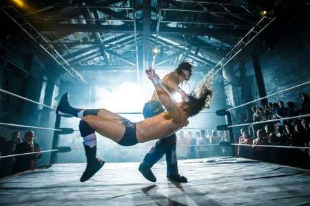 Koncert med Souvenirs & Wrestling på borgvold